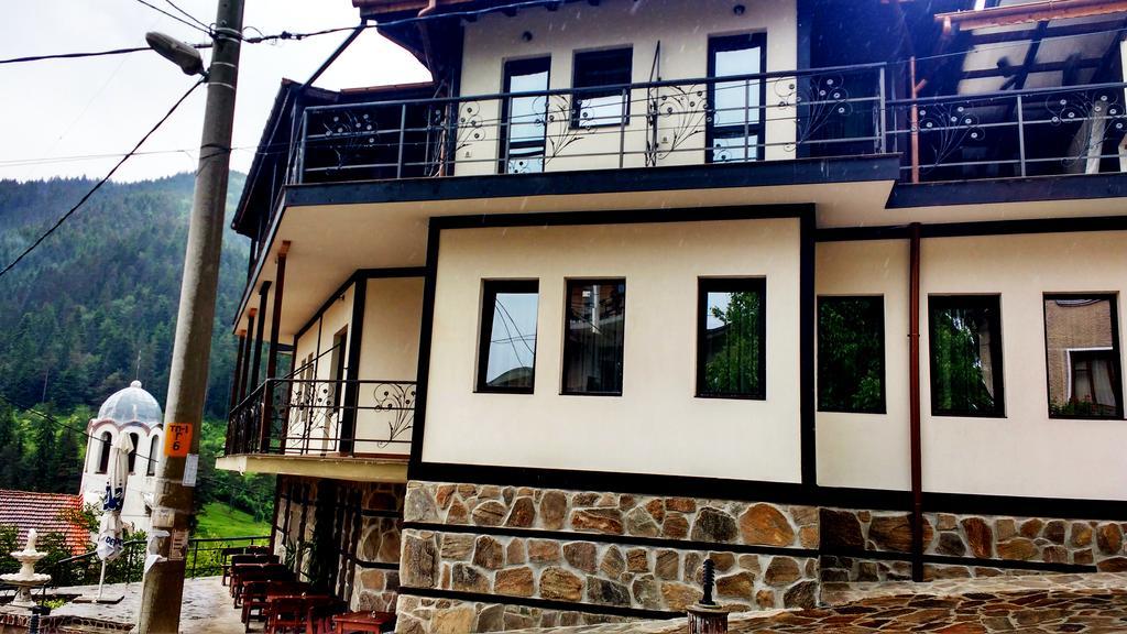 Family Hotel Valchanovata Kashta Fotinovo 外观 照片